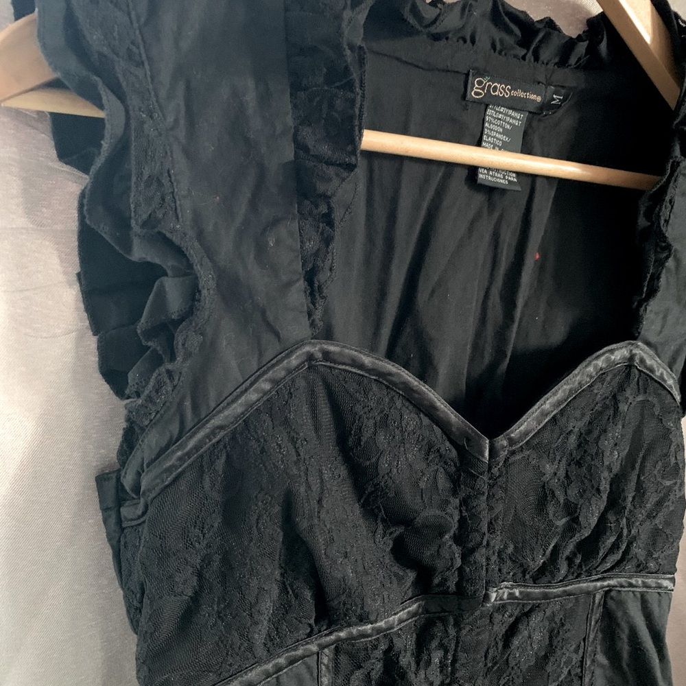 Cap sleeve sweetheart neck corset style top